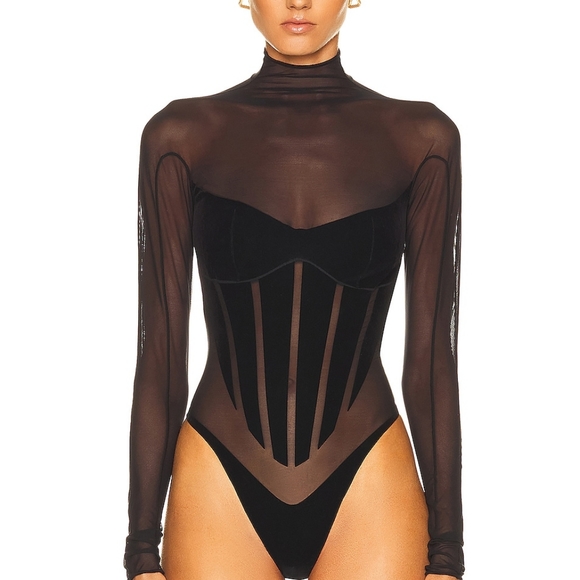 Two-piece - Picture 3 of 5